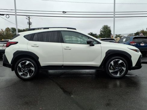 Used 2024 Subaru Crosstrek 2.5i Limited w/ Crosstrek Mirror Package image 7