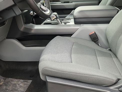 New 2025 Ford F150 Lightning XLT AWD/4WD image 30