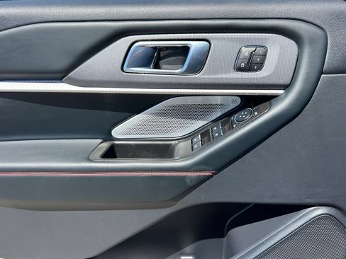 Certified 2025 Ford Explorer ST AWD/4WD image 12
