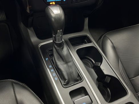 Used 2017 Ford Escape Titanium w/ Equipment Group 301A FWD image 19