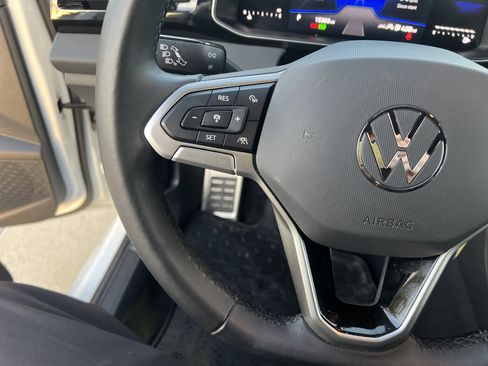 Certified 2025 Volkswagen Jetta Sport FWD image 18