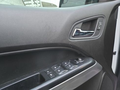 Used 2017 Chevrolet Colorado ZR2 image 4