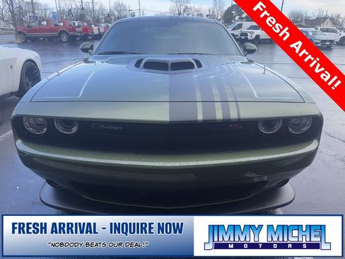 Used 2019 Dodge Challenger R/T w/ Plus Package image 3
