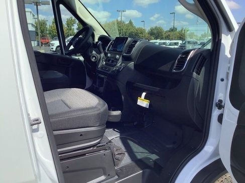 New 2026 RAM ProMaster 2500 w/ Quick Order Package 22G SLT image 27