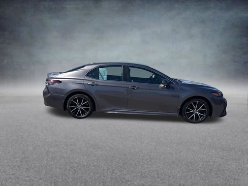 Used 2024 Toyota Camry SE AWD/4WD image 7