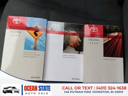 Used 2016 Toyota Tacoma SR image 17