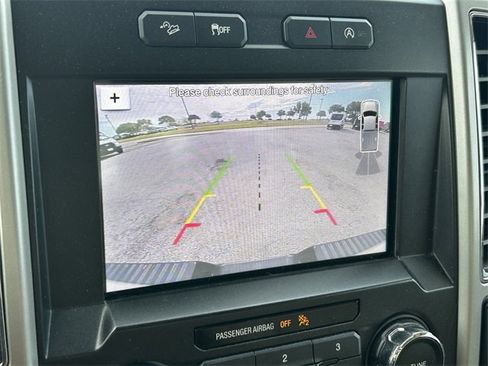 Used 2018 Ford F150 Lariat image 16