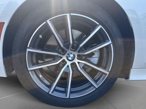 Used 2021 BMW 330i Sedan w/ Convenience Package RWD image 9