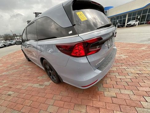 Used 2023 Honda Odyssey Sport image 15