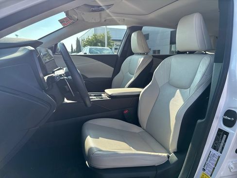 Used 2024 Lexus RX 350 Premium w/ Cold Area Package AWD/4WD image 15