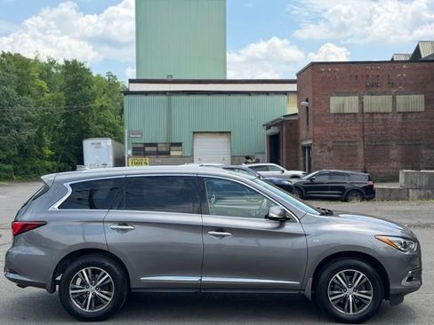 Used 2017 INFINITI QX60 Luxe w/ Premium Plus Package AWD/4WD image 4