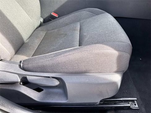 Used 2025 Toyota Camry LE image 11