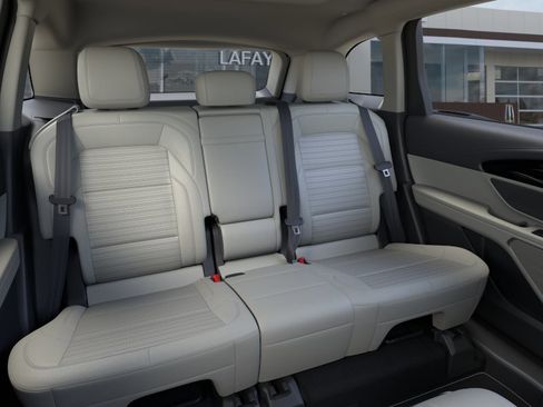 New 2026 Lincoln Nautilus Reserve AWD/4WD image 11
