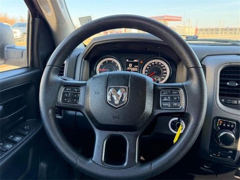 Used 2018 RAM 1500 Express w/ Express Value Package image 9