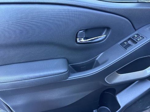 Certified 2024 Nissan Frontier SV w/ Technology Package image 12