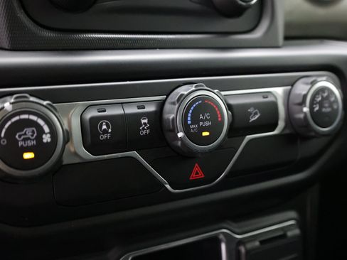 Used 2020 Jeep Wrangler Unlimited Sport AWD/4WD image 18