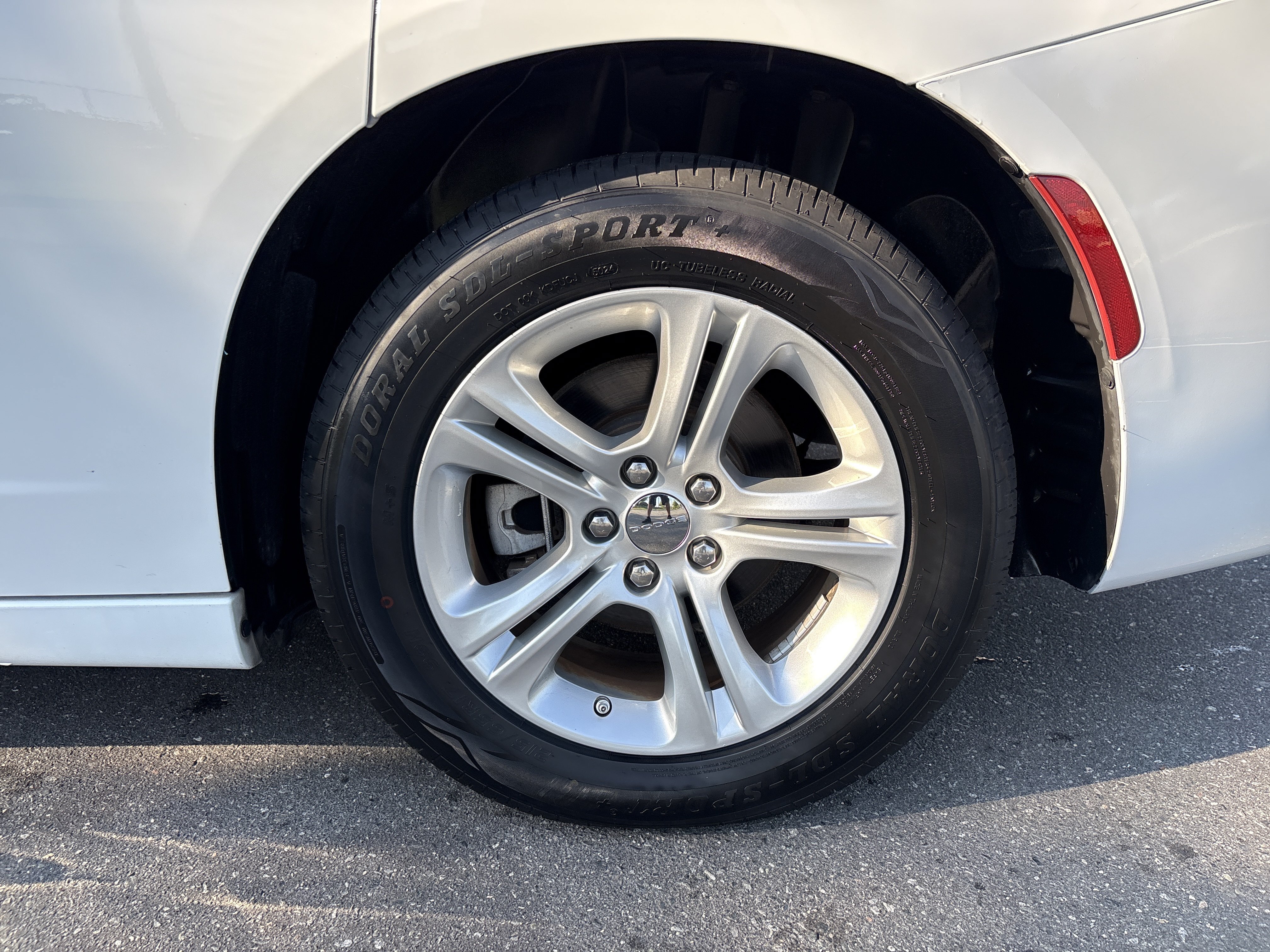Used 2022 Dodge Charger SXT RWD image 14