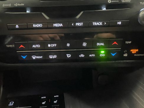 Used 2019 Lexus RX 450h AWD image 10