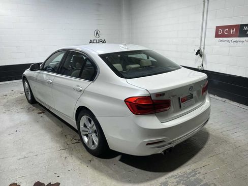 Used 2016 BMW 328i xDrive Sedan AWD/4WD image 4