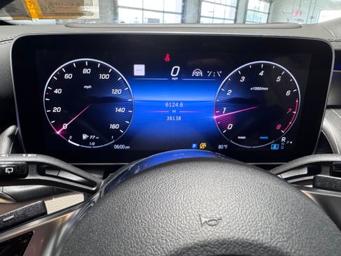 Used 2023 Mercedes-Benz GLC 300 4MATIC image 8