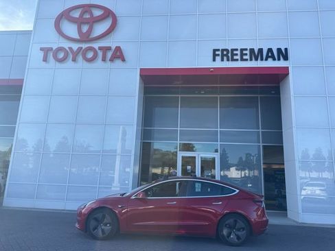 Used 2020 Tesla Model 3 Long Range image 1