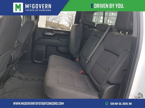 Used 2024 GMC Sierra 3500 SLE w/ SLE Value Package image 13