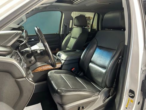 Used 2018 Chevrolet Tahoe Premier AWD/4WD image 17