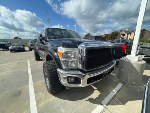 Used 2016 Ford F250 XLT w/ XLT Value Package RWD image 3