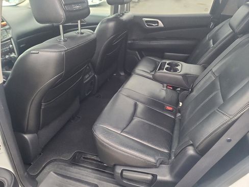 Used 2013 Nissan Pathfinder SL w/ SL Premium Pkg image 11