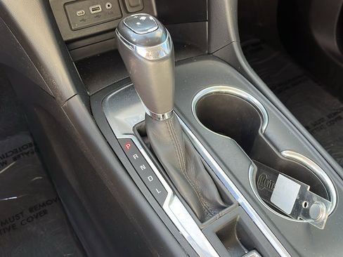 Used 2019 Chevrolet Equinox LT image 21