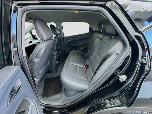 Used 2019 Chevrolet Bolt Premier w/ Infotainment Package FWD image 15
