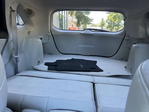 Used 2010 Toyota Venza w/ Comfort Pkg FWD image 25