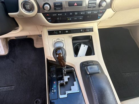 Used 2015 Lexus ES 350 w/ Luxury Package FWD image 20