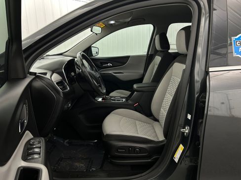 Used 2018 Chevrolet Equinox LT AWD/4WD image 4