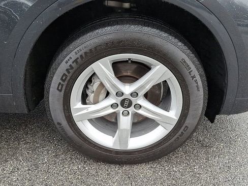 Used 2023 Audi Q5 2.0T Premium w/ Convenience Package image 8