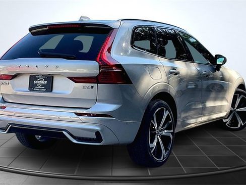 Certified 2023 Volvo XC60 B6 Ultimate image 2