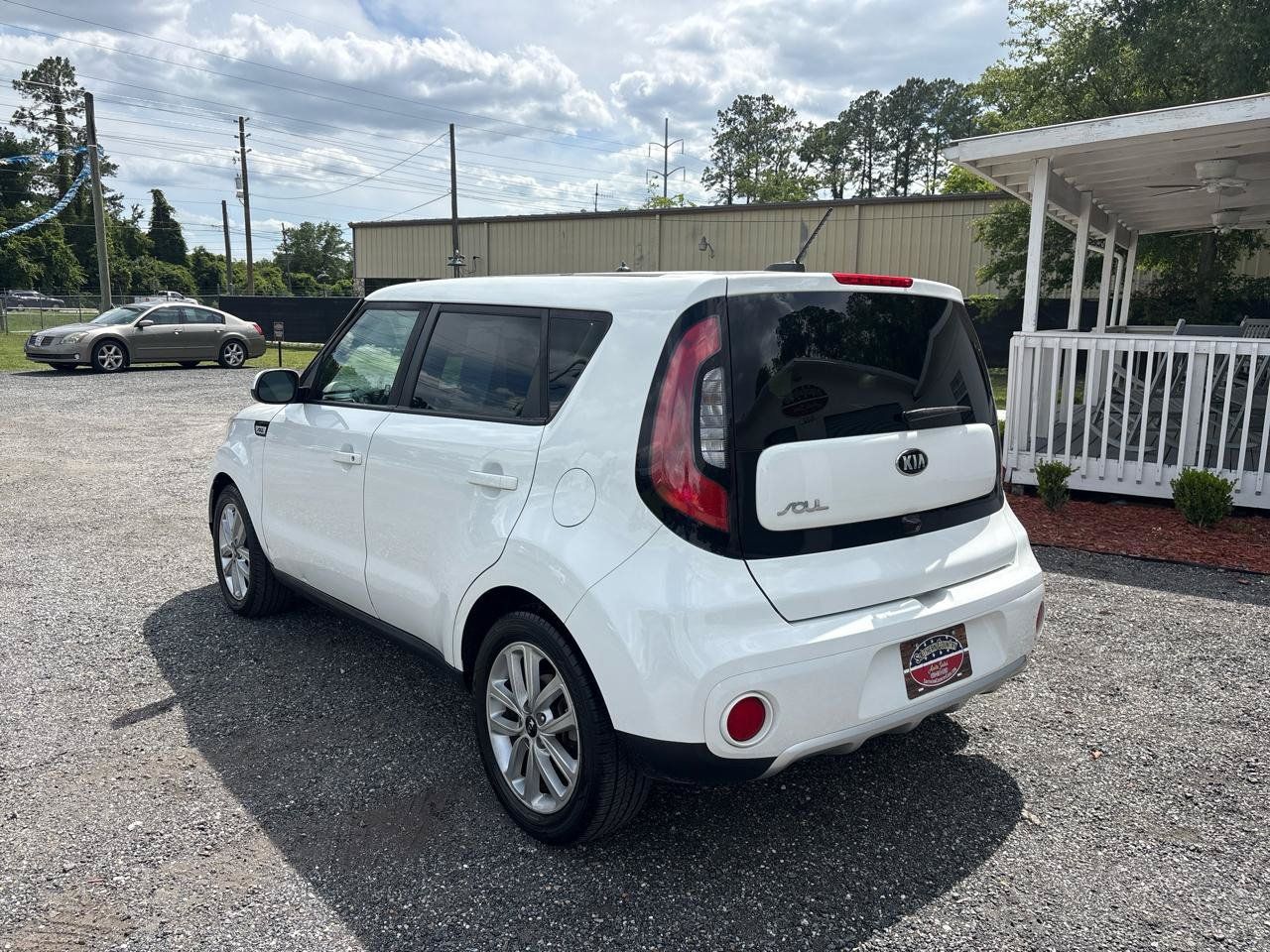 Used 2018 Kia Soul + FWD image 7
