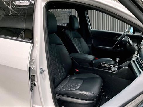 Used 2023 Kia Sportage X-Line w/ X-Line Premium Package image 8