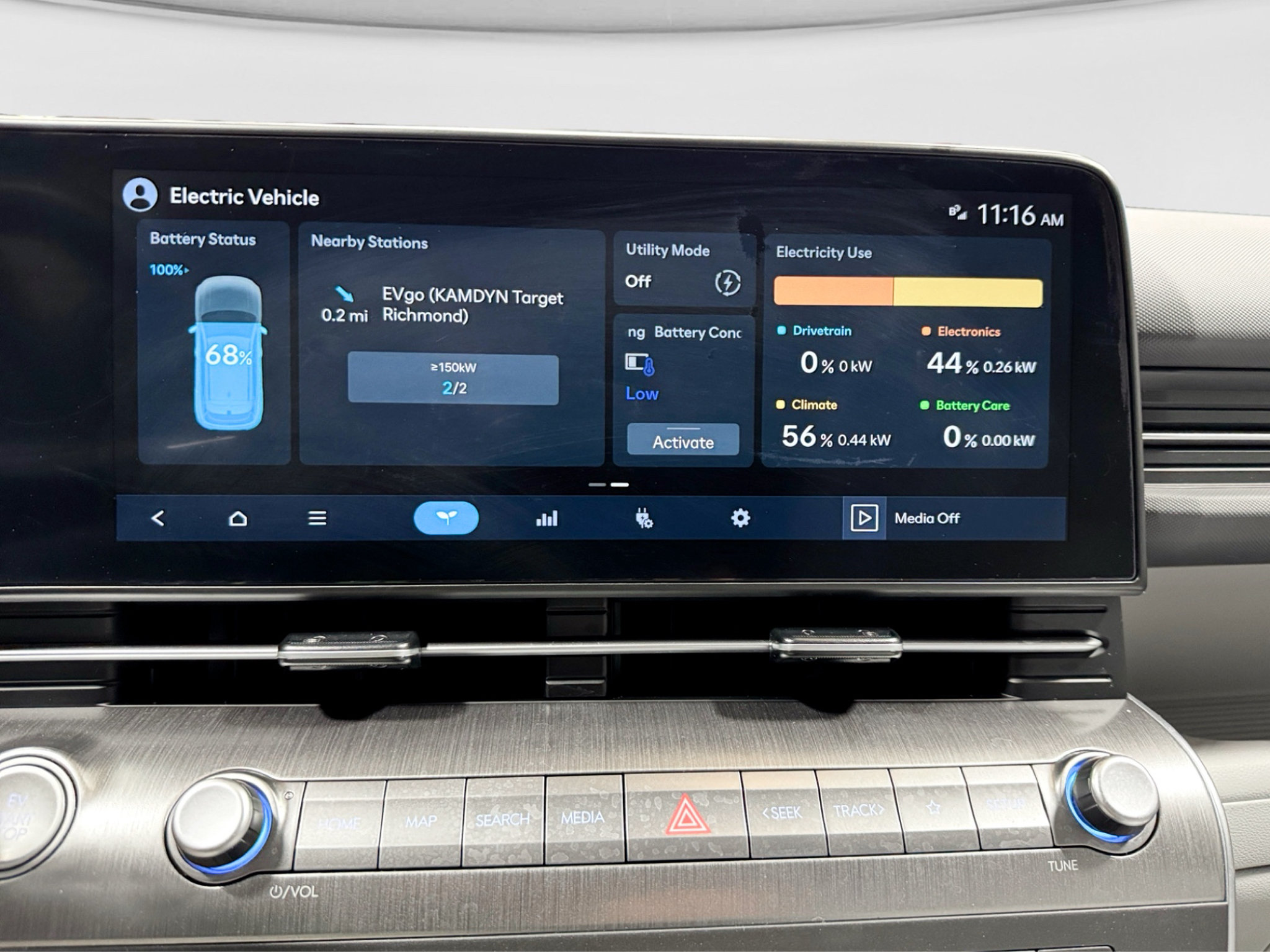 Used 2024 Hyundai Kona SEL FWD image 11