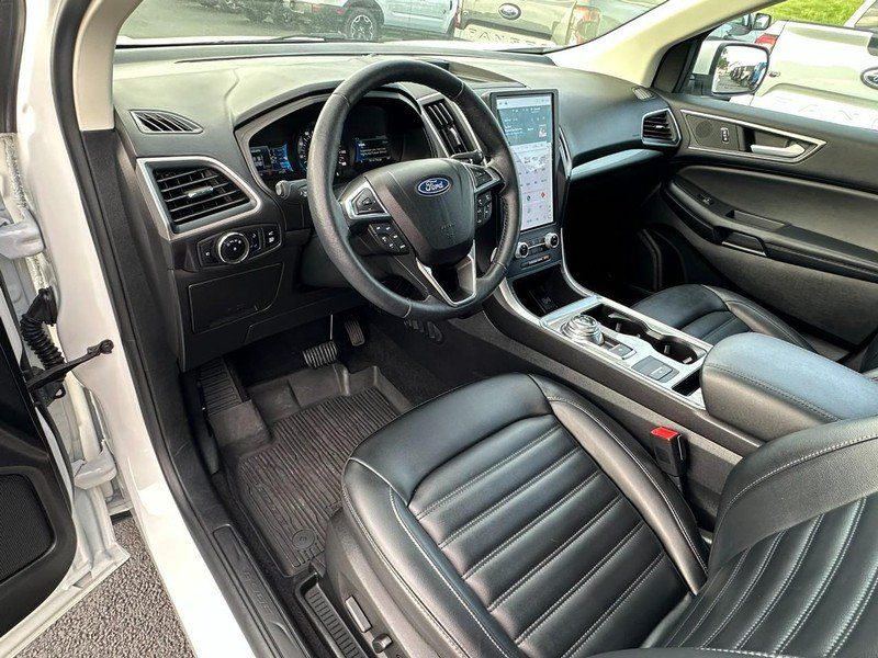 Used 2023 Ford Edge SEL w/ Convenience Package AWD/4WD image 9
