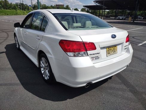 Used 2013 Subaru Legacy 3.6R Limited AWD/4WD image 7