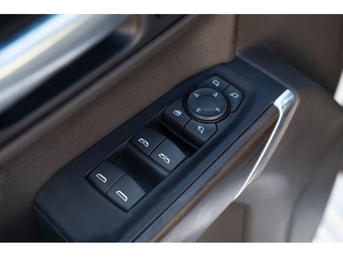 Used 2021 GMC Sierra 1500 SLT w/ SLT Convenience Package image 13