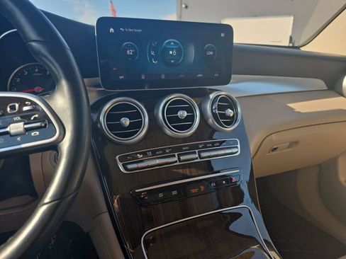Used 2022 Mercedes-Benz GLC 300 4MATIC image 19
