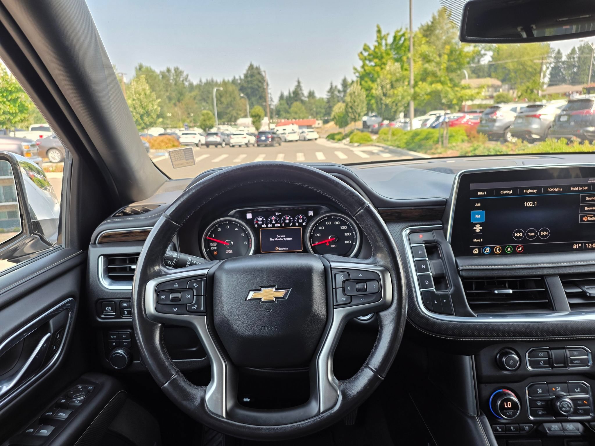 Used 2021 Chevrolet Tahoe Premier AWD/4WD image 12