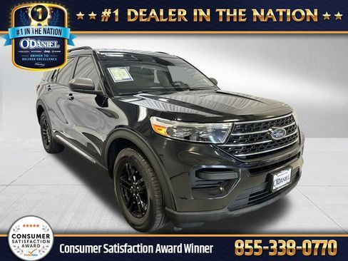 Used 2021 Ford Explorer XLT AWD/4WD image 1