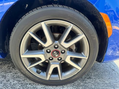 Used 2020 Kia Soul GT-Line FWD image 30