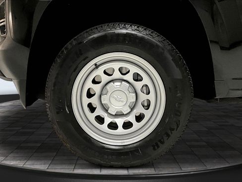 Used 2023 Chevrolet Colorado W/T image 31