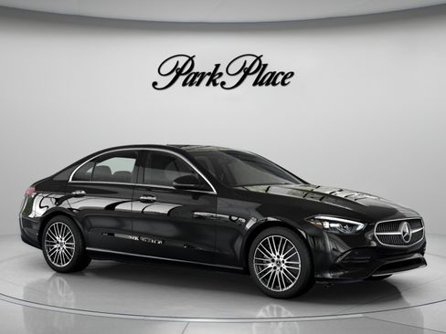 Used 2026 Mercedes-Benz C 300 4MATIC Sedan image 31