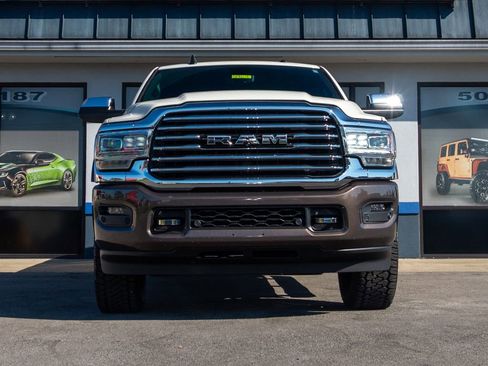 Used 2022 RAM 2500 Limited image 12