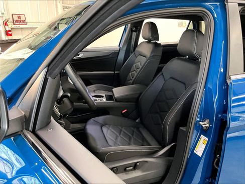 New 2026 Volkswagen Atlas Cross Sport SE image 11